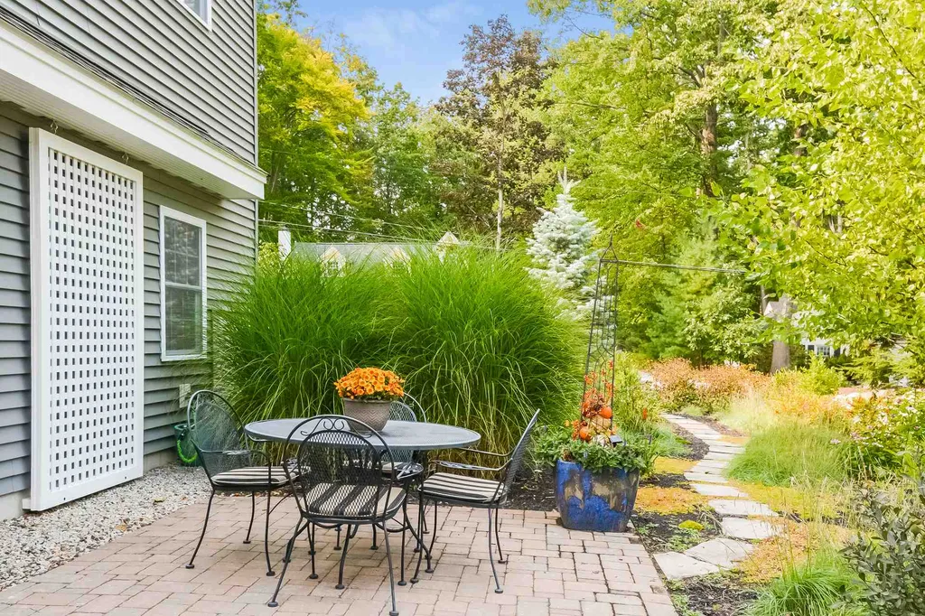 39 Thayer Pond Road Concord NH 03301
