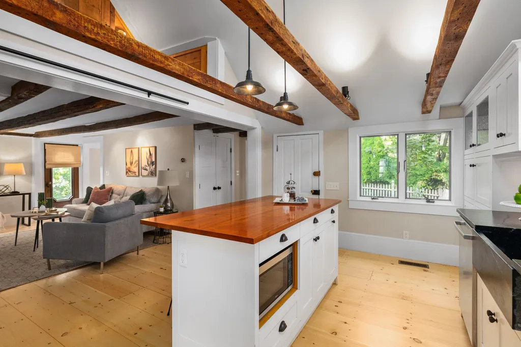 454 Marcy Street Portsmouth NH 03801