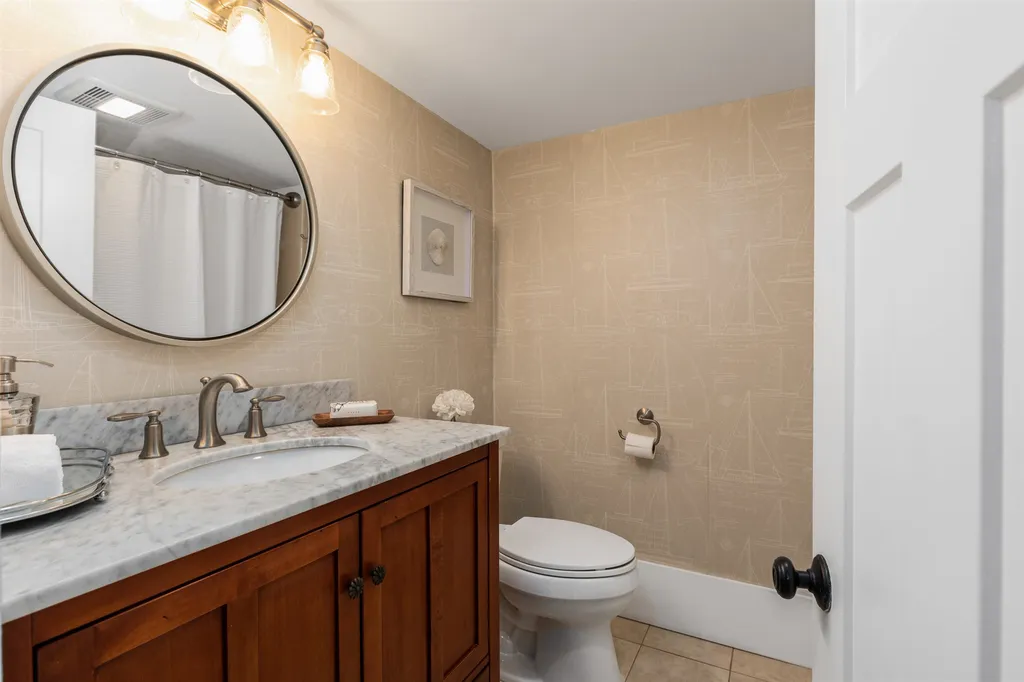 454 Marcy Street Portsmouth NH 03801
