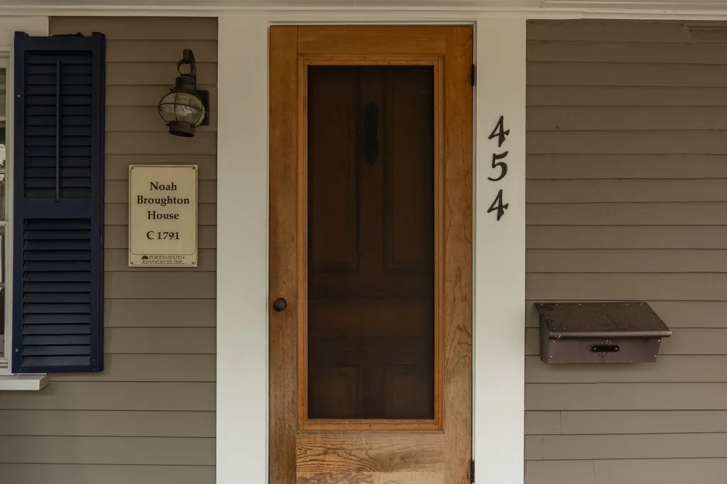 454 Marcy Street Portsmouth NH 03801