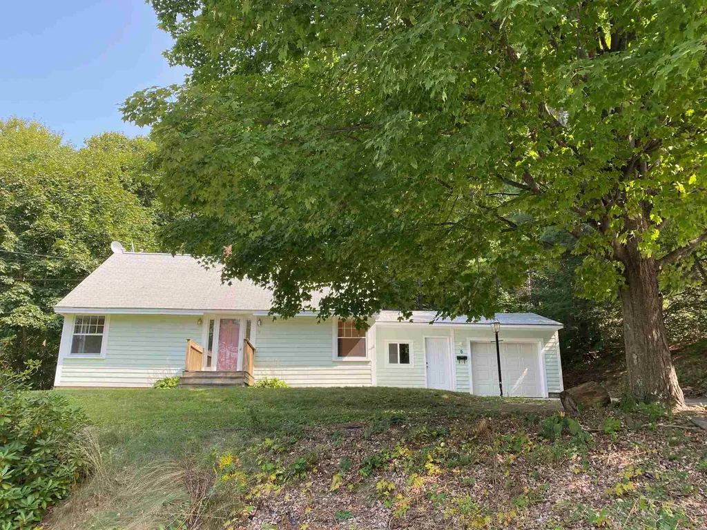 6 Dexter Hill Road Claremont NH 03743