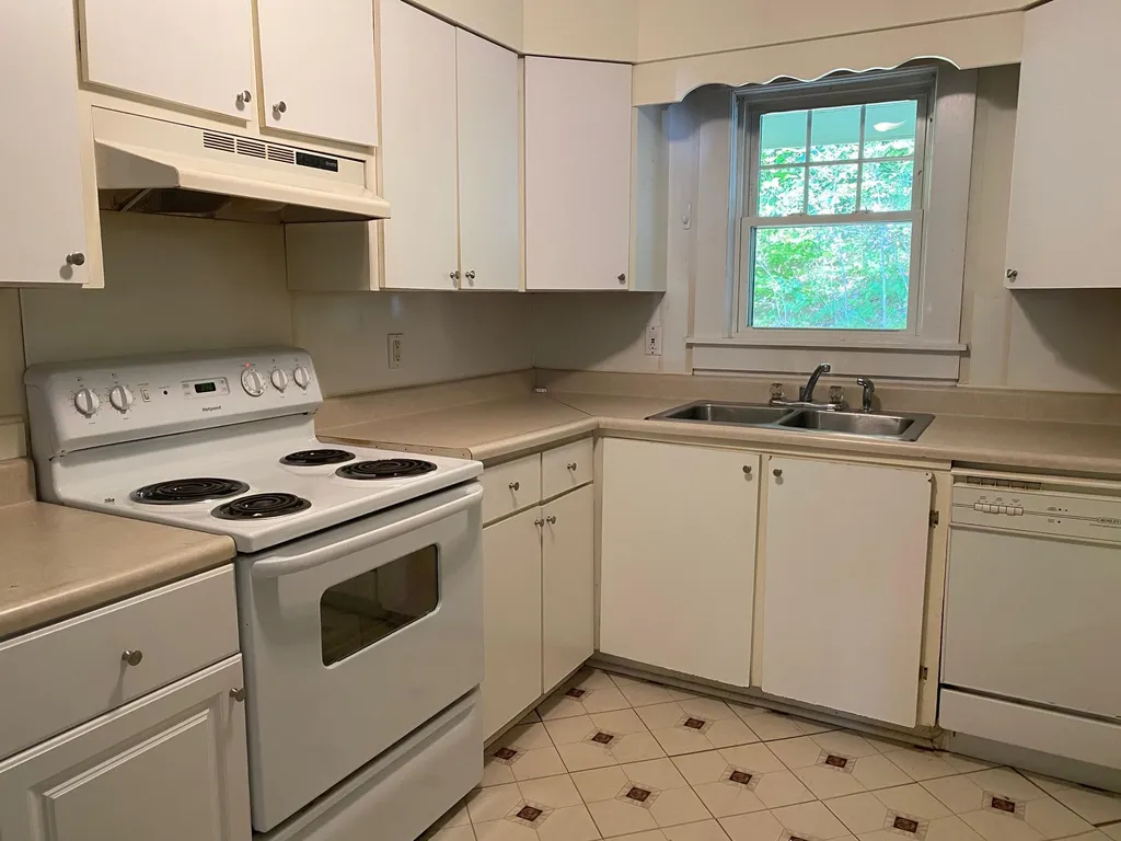 6 Dexter Hill Road Claremont NH 03743