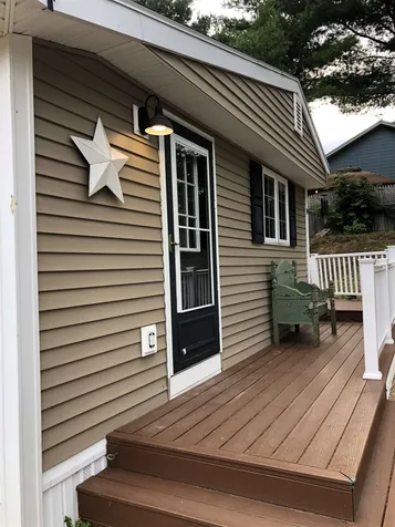 8 Mildred Avenue Raymond NH 03077