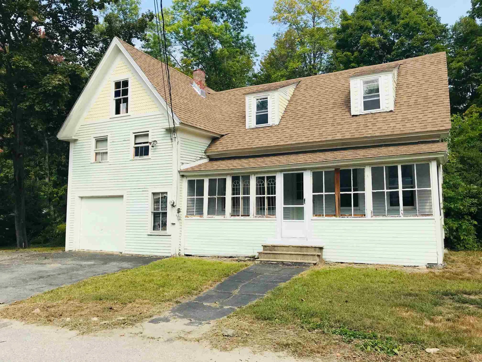 28 Pleasant Street Plymouth NH 03264