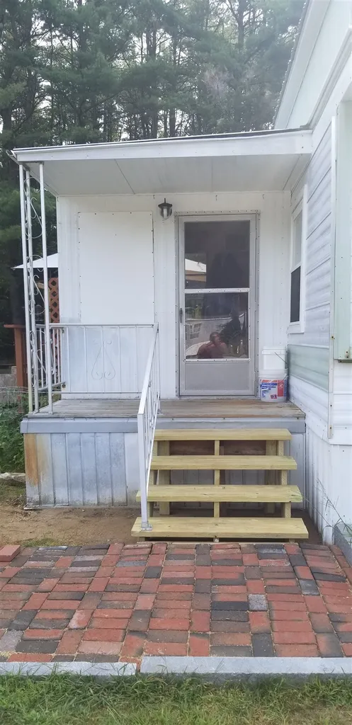 7010 Clinton Street Loudon NH 03307