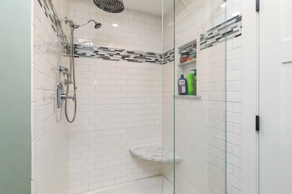 19 Clover Street Exeter NH 03833