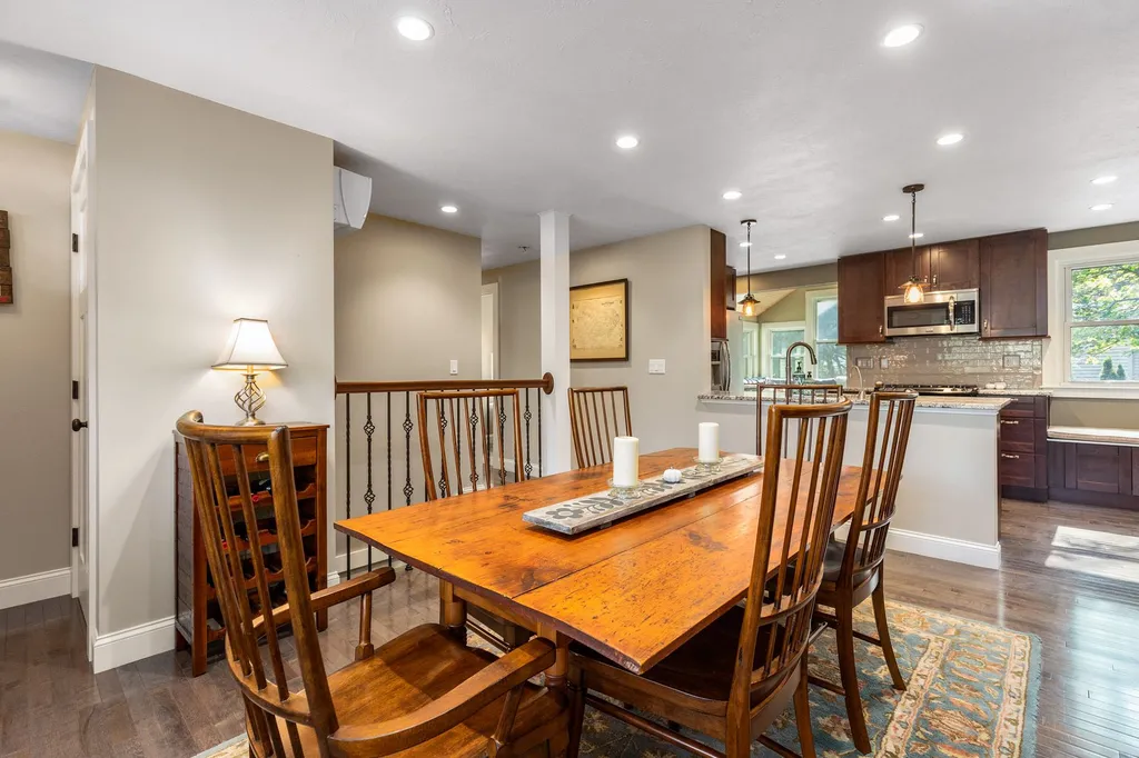 19 Clover Street Exeter NH 03833