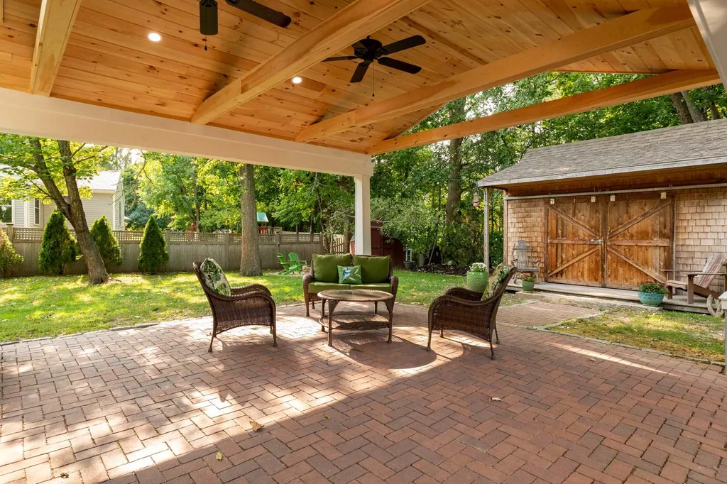 19 Clover Street Exeter NH 03833