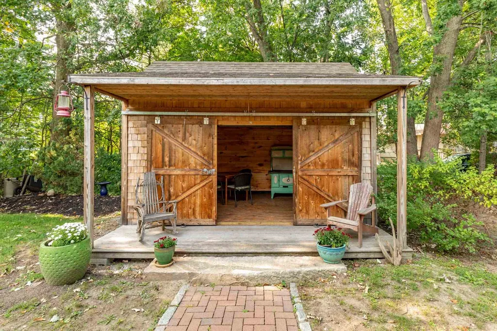 19 Clover Street Exeter NH 03833
