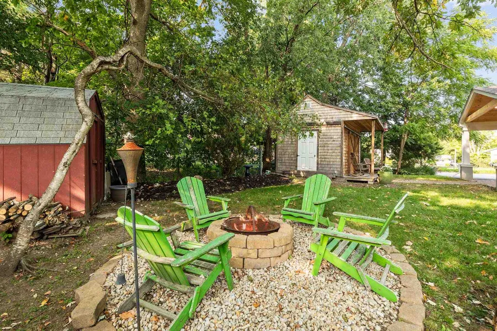 19 Clover Street Exeter NH 03833