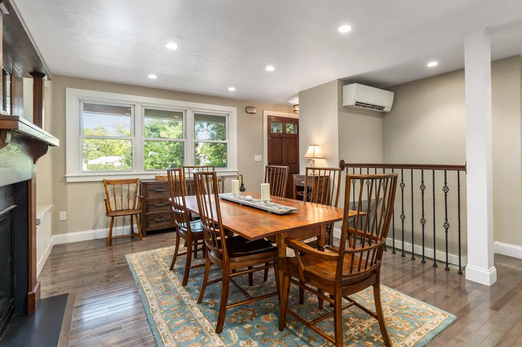 19 Clover Street Exeter NH 03833