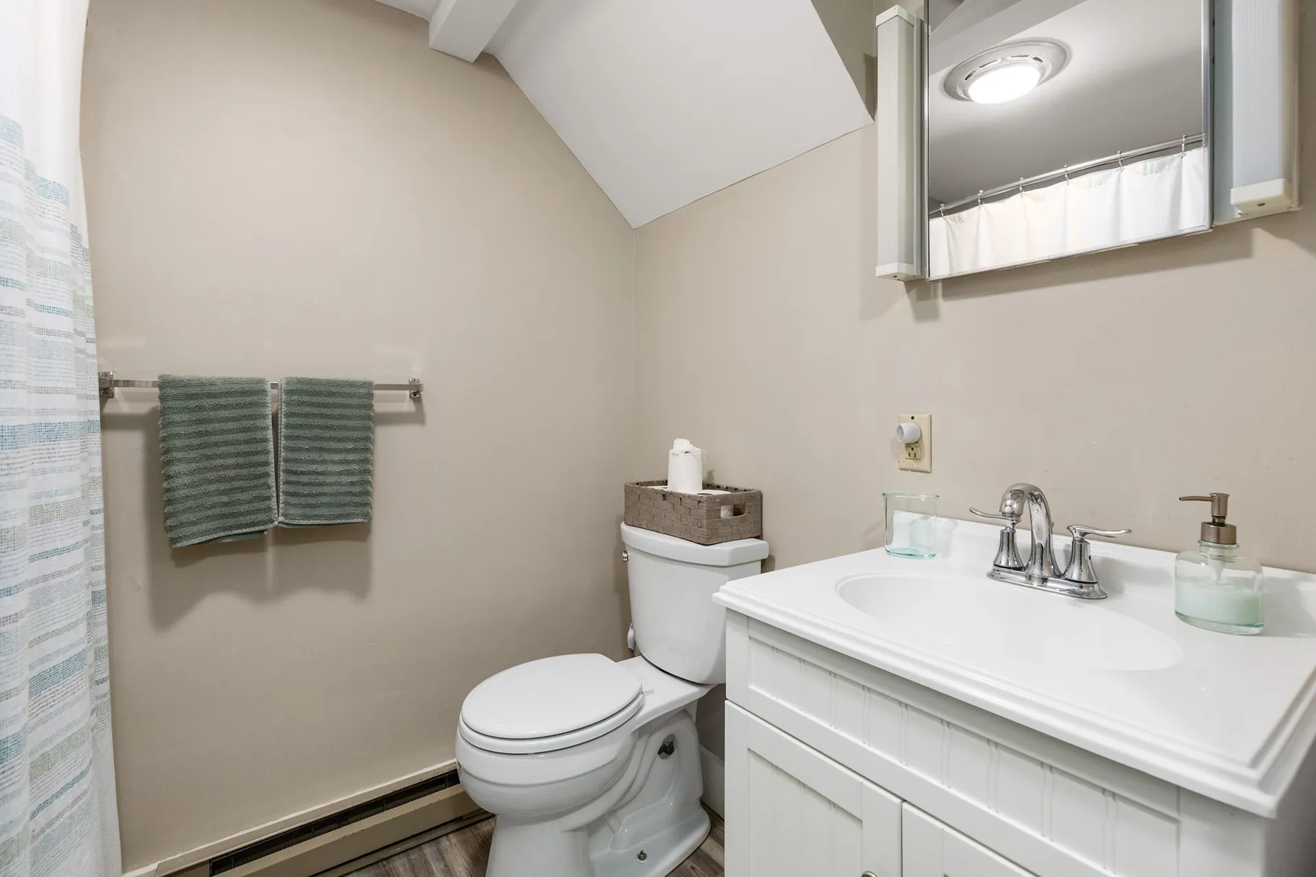 19 Clover Street Exeter NH 03833
