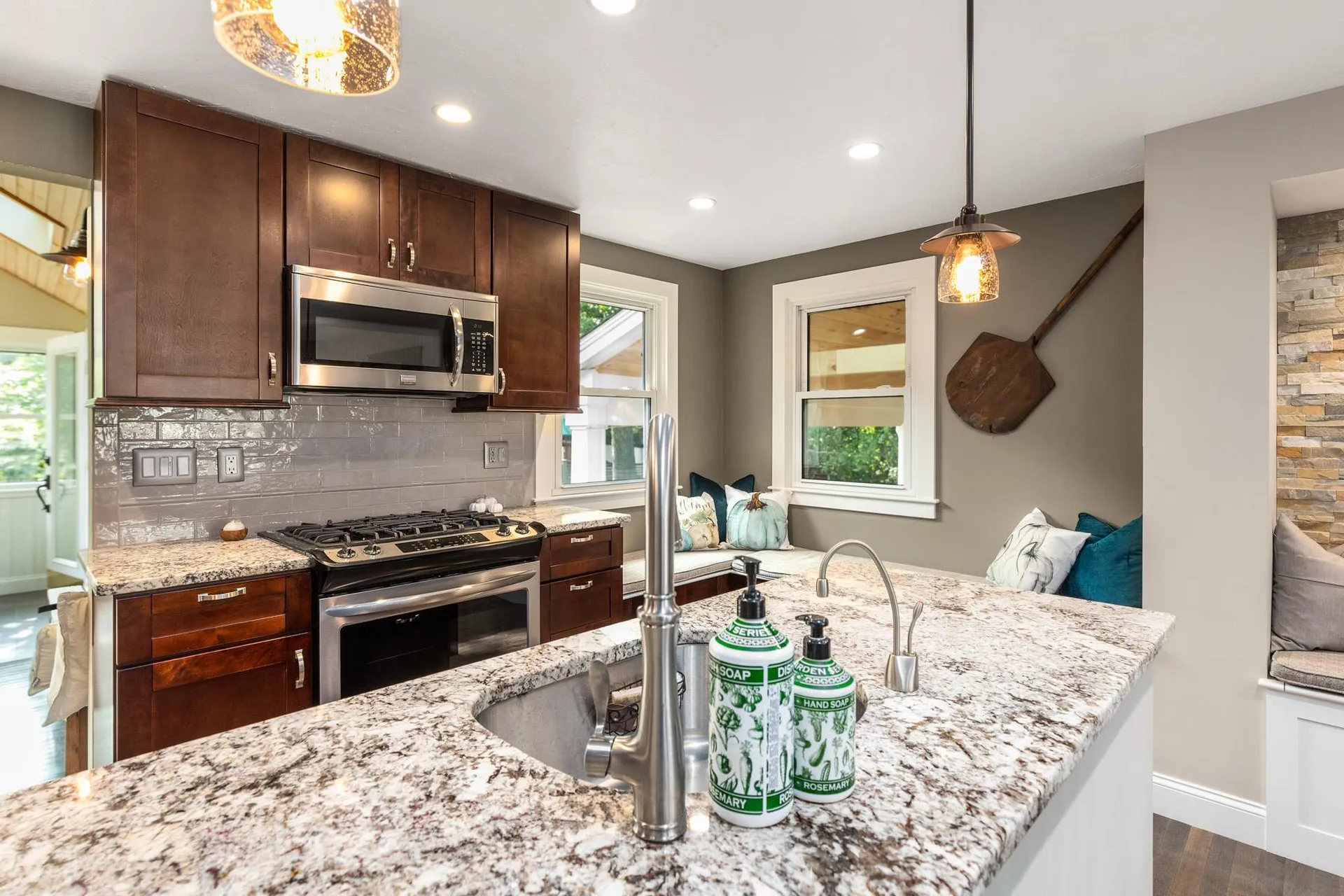 19 Clover Street Exeter NH 03833
