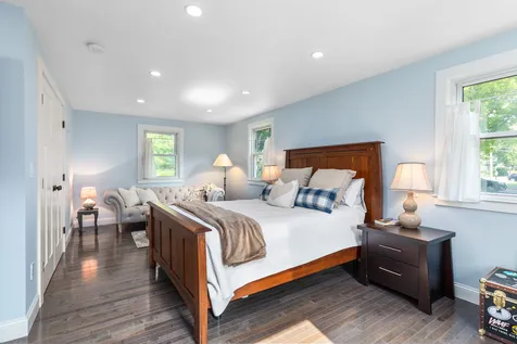 19 Clover Street Exeter NH 03833