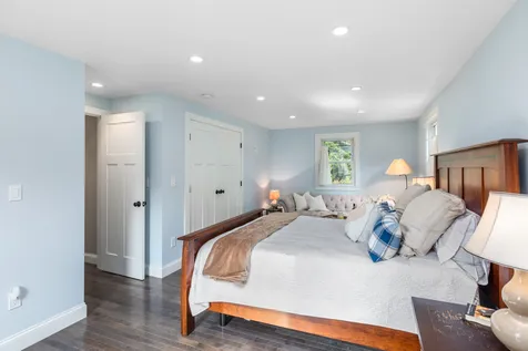 19 Clover Street Exeter NH 03833