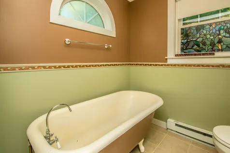 70 Tanager Street Wakefield NH 03830-3404