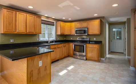 577 Raymond Road Candia NH 03034