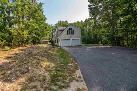 577 Raymond Road Candia NH 03034