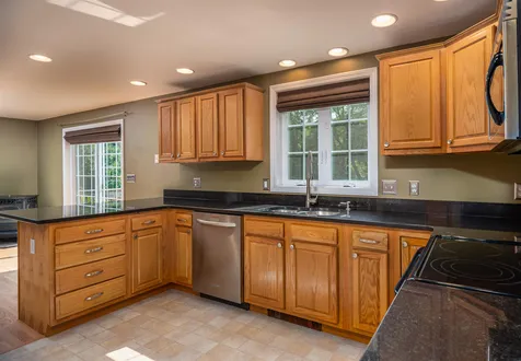 577 Raymond Road Candia NH 03034