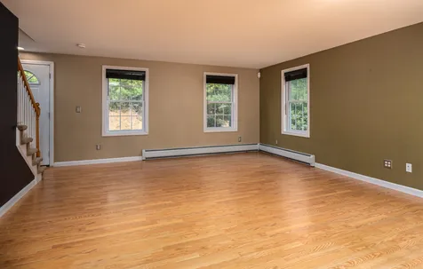 577 Raymond Road Candia NH 03034
