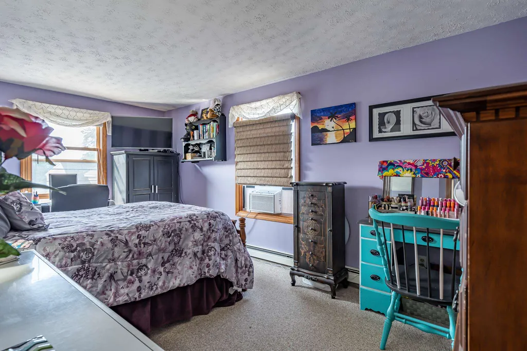 216 Vinton Street Manchester NH 03103