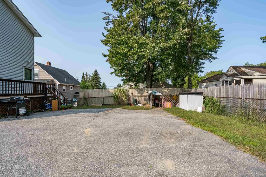 216 Vinton Street Manchester NH 03103