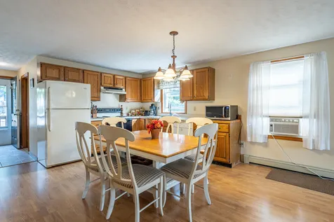 216 Vinton Street Manchester NH 03103