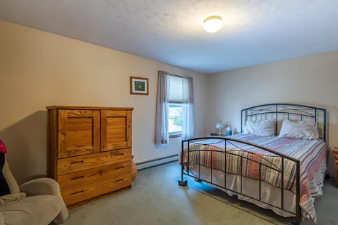 216 Vinton Street Manchester NH 03103