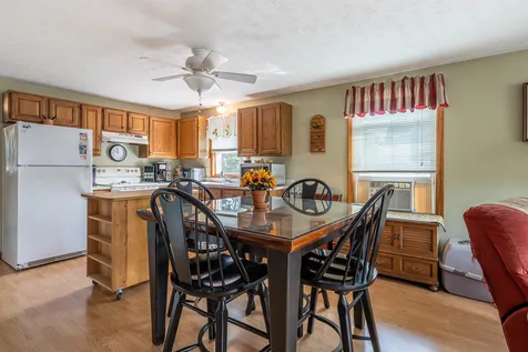 216 Vinton Street Manchester NH 03103