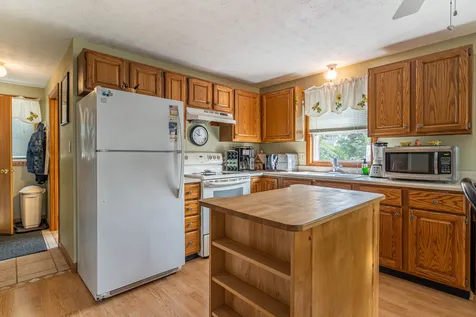 216 Vinton Street Manchester NH 03103