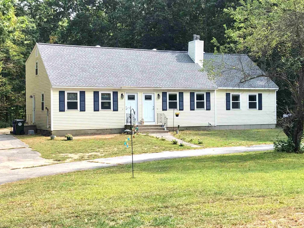 38 Mo Sett Avenue Goffstown NH 03045