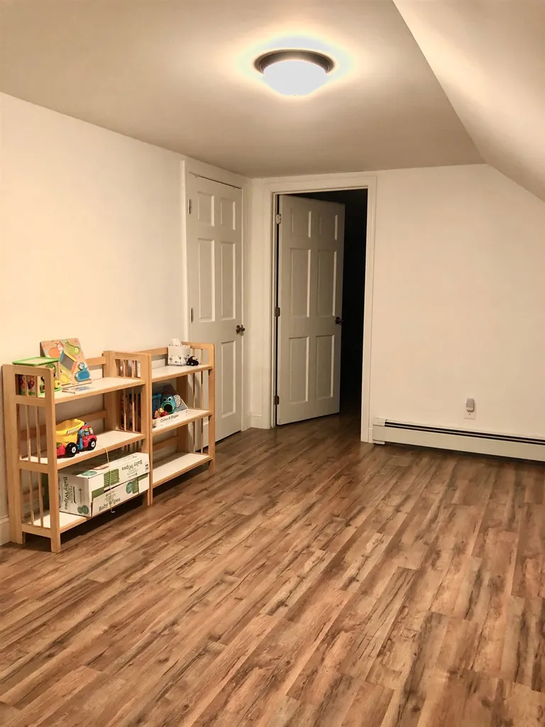38 Mo Sett Avenue Goffstown NH 03045