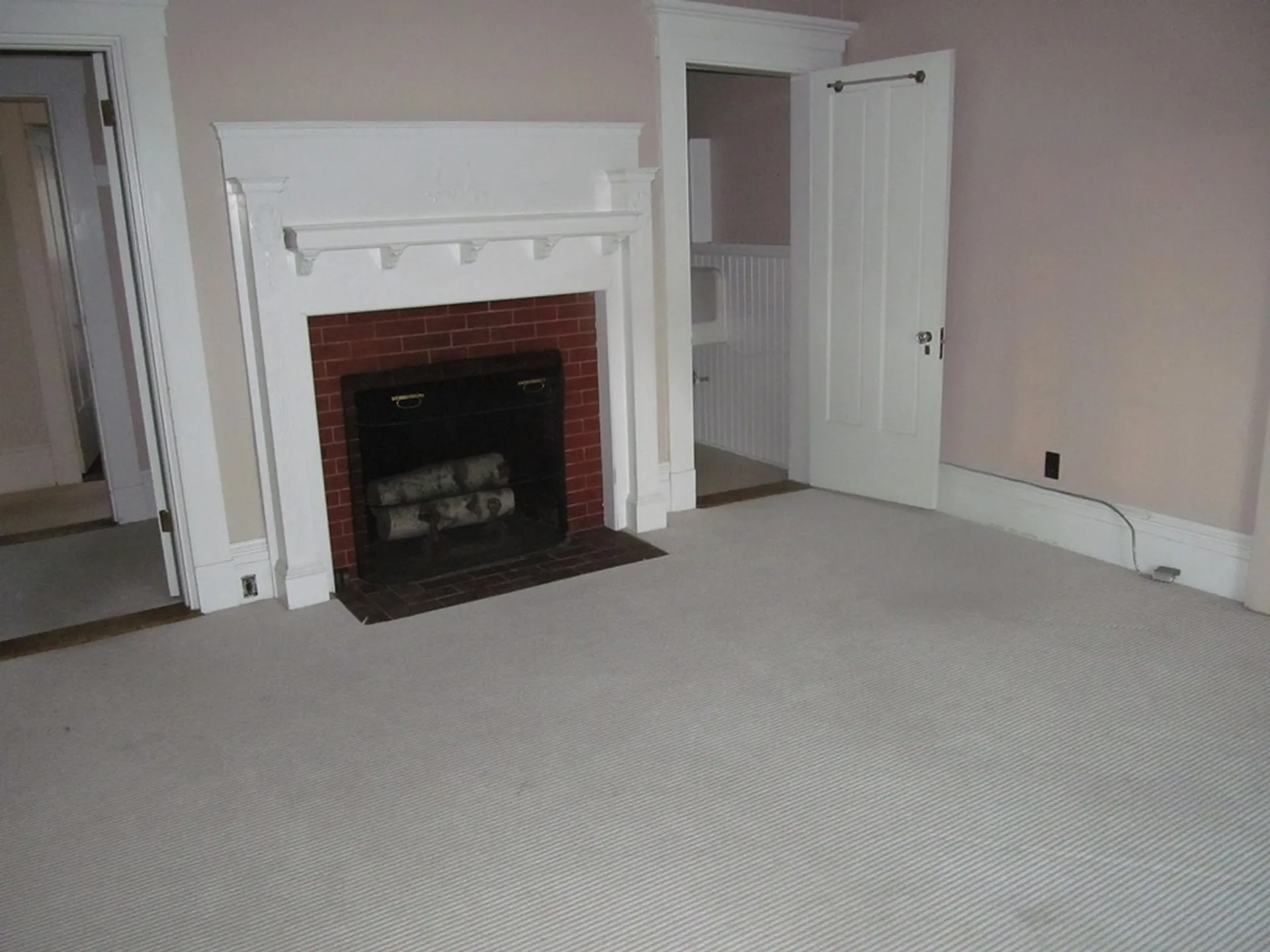 109 Pleasant Street Claremont NH 03743