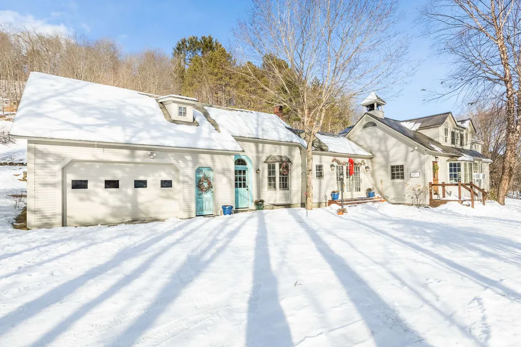 9295 Pomfret Road Pomfret VT 05053
