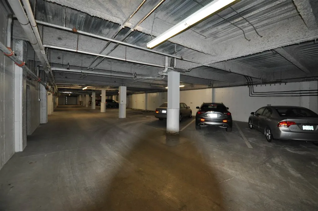 14 Mountain Laurels Drive Nashua NH 03062