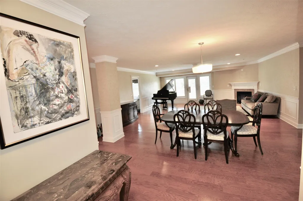 14 Mountain Laurels Drive Nashua NH 03062