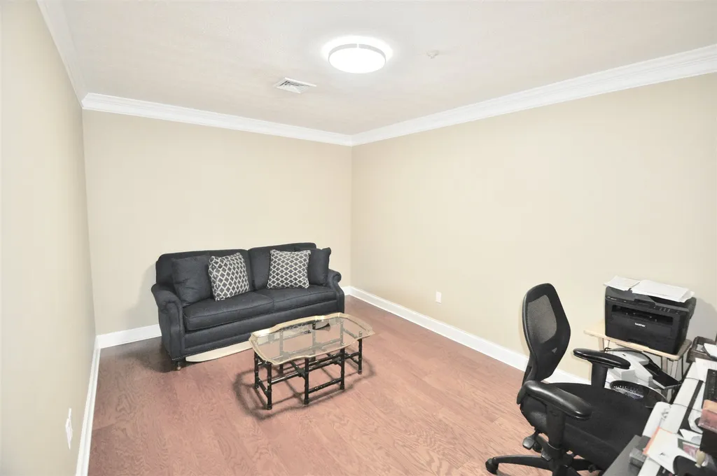14 Mountain Laurels Drive Nashua NH 03062