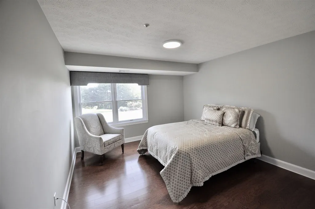 14 Mountain Laurels Drive Nashua NH 03062