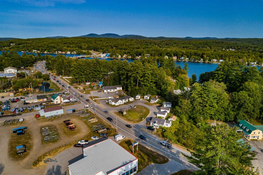 957 Laconia Road Tilton NH 03276