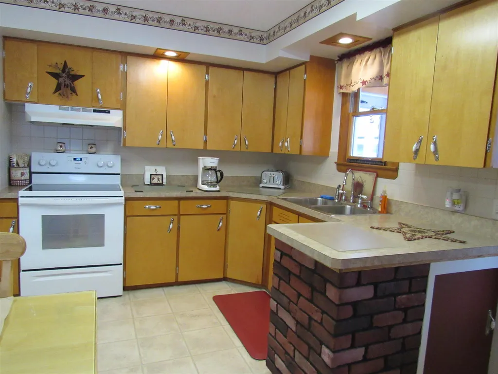 532 Willard Street Berlin NH 03570