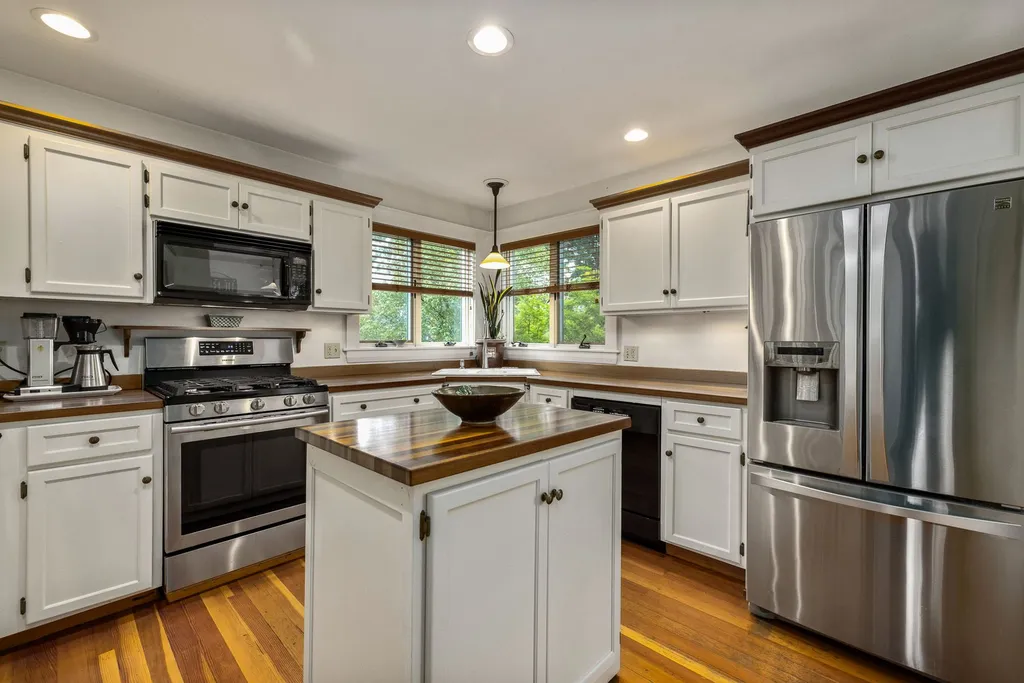 275 Miller Avenue Portsmouth NH 03801