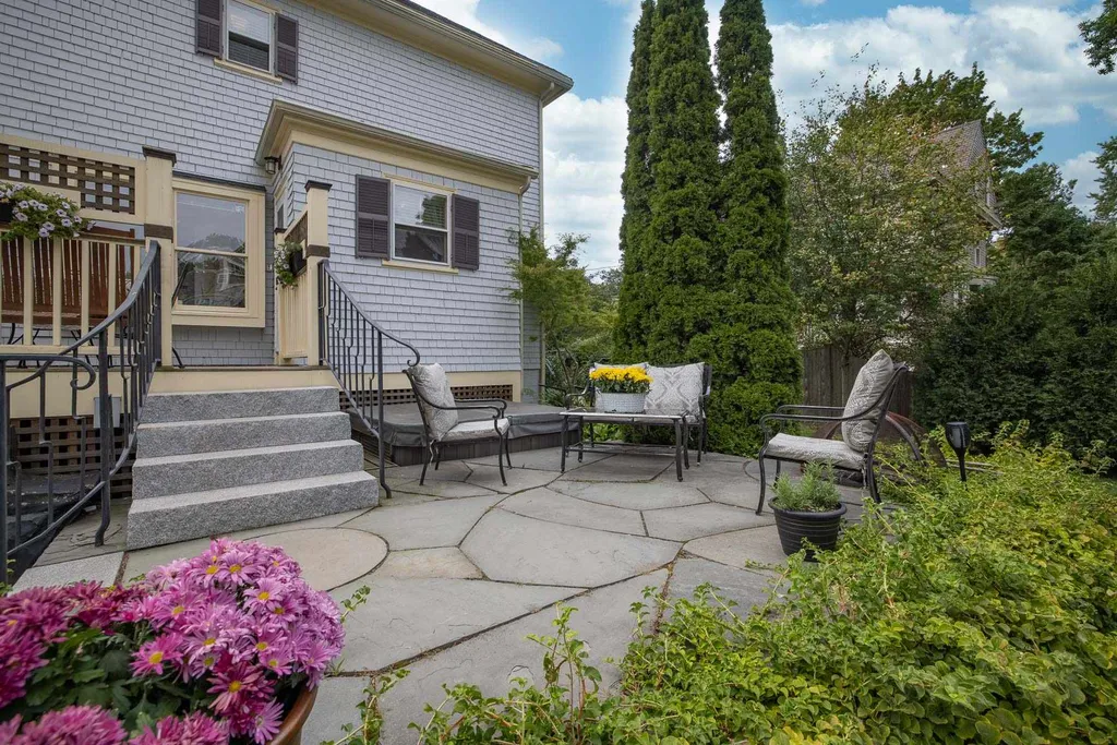 275 Miller Avenue Portsmouth NH 03801