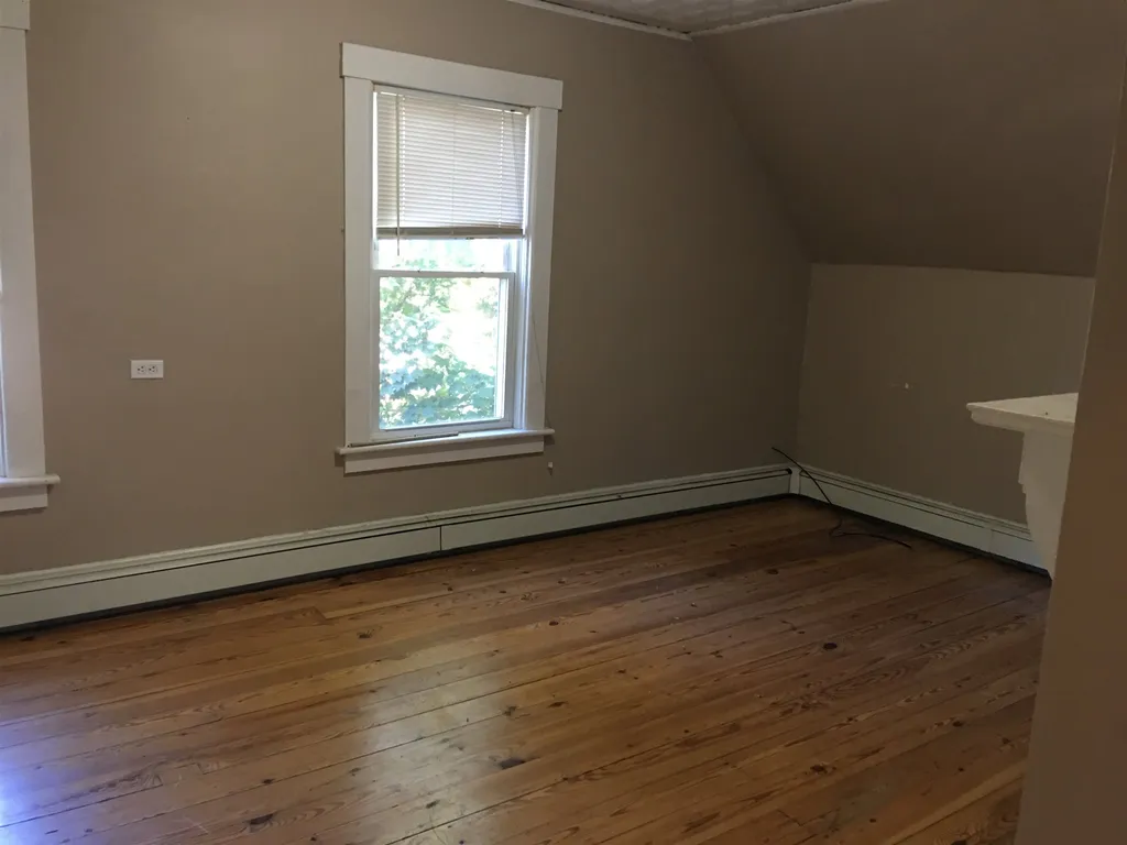 239 Roxbury Street Keene NH 03431