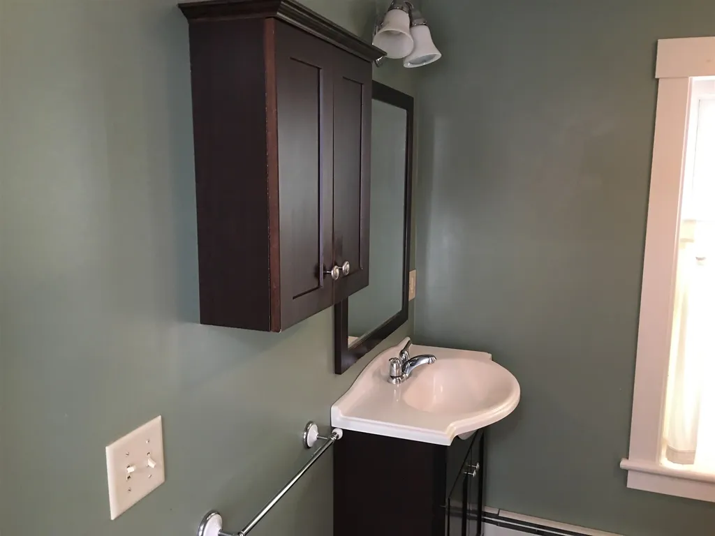 239 Roxbury Street Keene NH 03431