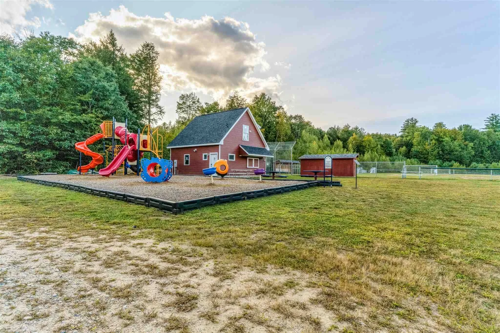 115 Hartford Brook Road Deerfield NH 03037