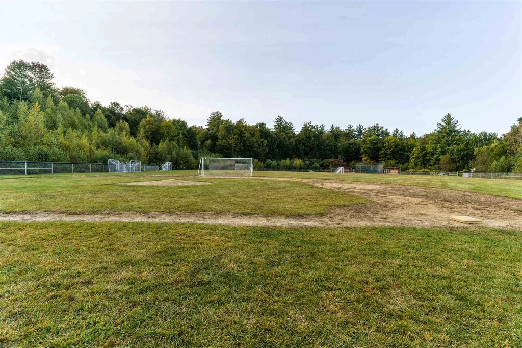 115 Hartford Brook Road Deerfield NH 03037