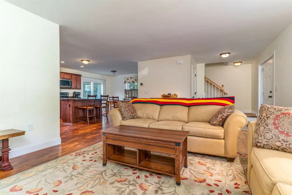 115 Hartford Brook Road Deerfield NH 03037