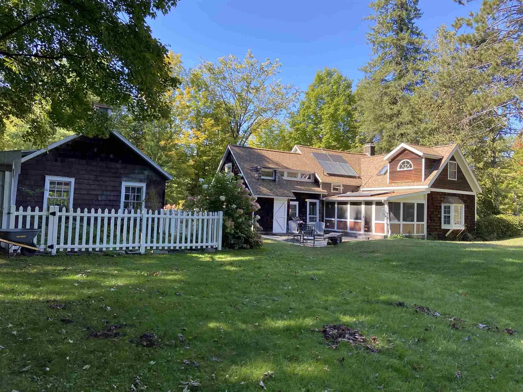 135 Raymond Road Colchester VT 05446