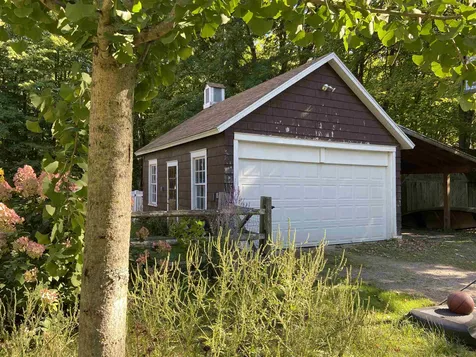 135 Raymond Road Colchester VT 05446