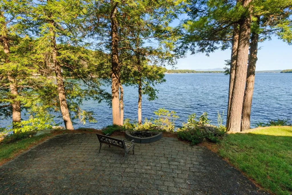 21 Pumpkin Point Road Alton NH 03810